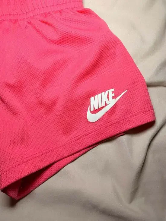 Nike Baby Girls 18M 2-Piece Floral Swoosh T-Shirt and Mesh Shorts Set - Picture 7 of 11